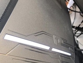 惠普显示器碎了怎么修理（解决碎屏问题的有效方法）