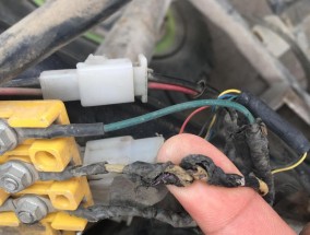 汽车电瓶充电器的标准电压是多少？充电器选择标准是什么？