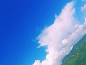 手机拍照设置让天空更蓝的方法是什么？