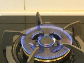 燃气灶开关打不了火的解决方法（燃气灶无法点燃）