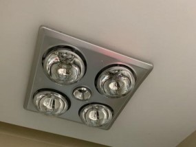雷士浴霸LED灯更换详解（手把手教你更换浴霸LED灯）