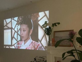 如何设置挂画隐藏遮挡投影仪？