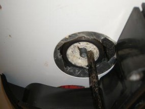 电热水器镁棒的修复方法（解决电热水器镁棒老化损坏的问题）