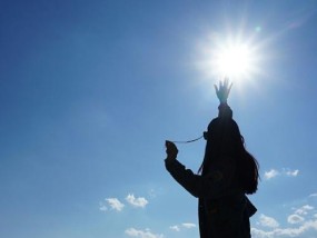 旅行时手机拍照参数如何调整？