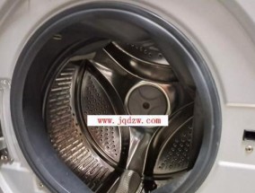 海尔洗衣机胶圈发白的原因及解决方法（如何避免和处理海尔洗衣机胶圈变白问题）