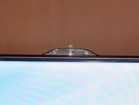 液晶电视刺眼问题解决指南（有效应对液晶电视刺眼的方法与技巧）