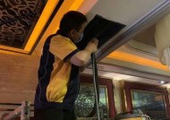 立式空调尘土清理方法（保持空气清新）