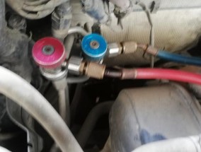 自己怎么换空调压缩机里面的冷冻油？需要哪些工具和步骤？