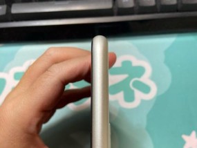 苹果11手机附带的白色纸有何用途？