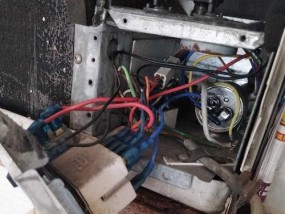 热水器加热电容接线方法是什么？如何正确进行接线操作？