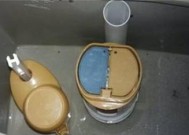 马桶水箱一直流水修理方法（解决马桶水箱不停流水的实用技巧）