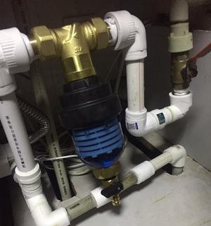 解决净水器不完整过滤的方法（保障家庭饮水安全）  第1张