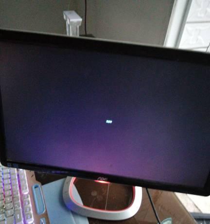 解决电脑显示器无信号问题的方法（探索电脑显示器无信号的原因和解决方案）  第1张