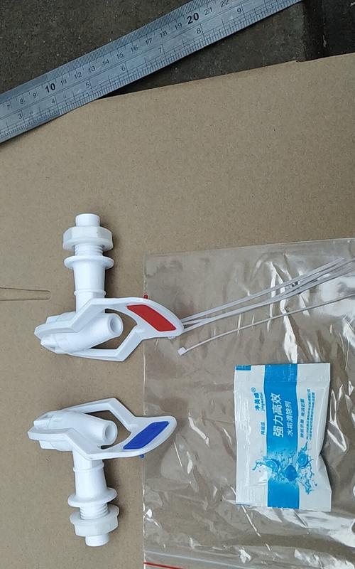 风幕机出水的原因及解决方法（探究风幕机出水的原因和有效解决之道）  第1张