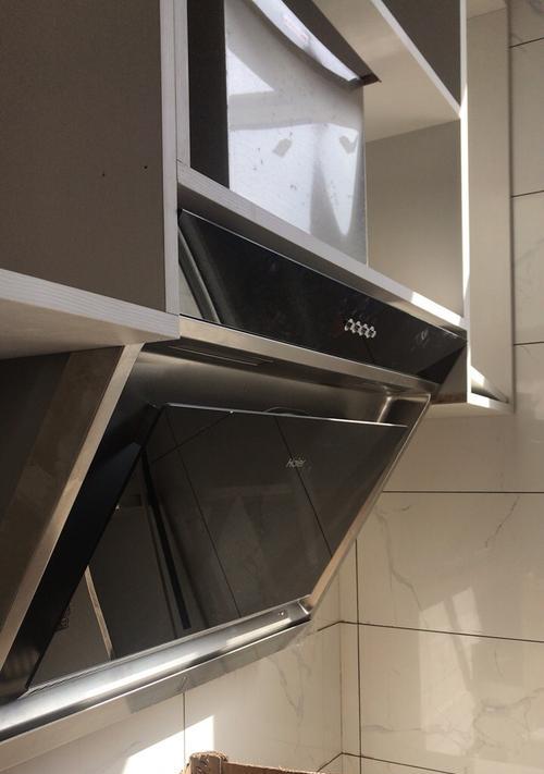 如何防止油烟机漏油（有效的预防措施和维护建议）  第1张