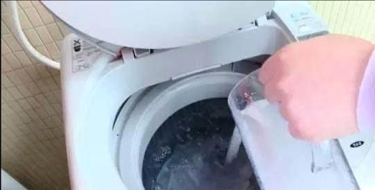 解决洗衣机不能彻底清洗水的问题（修复洗衣机清洗效果不佳的方法与技巧）  第3张