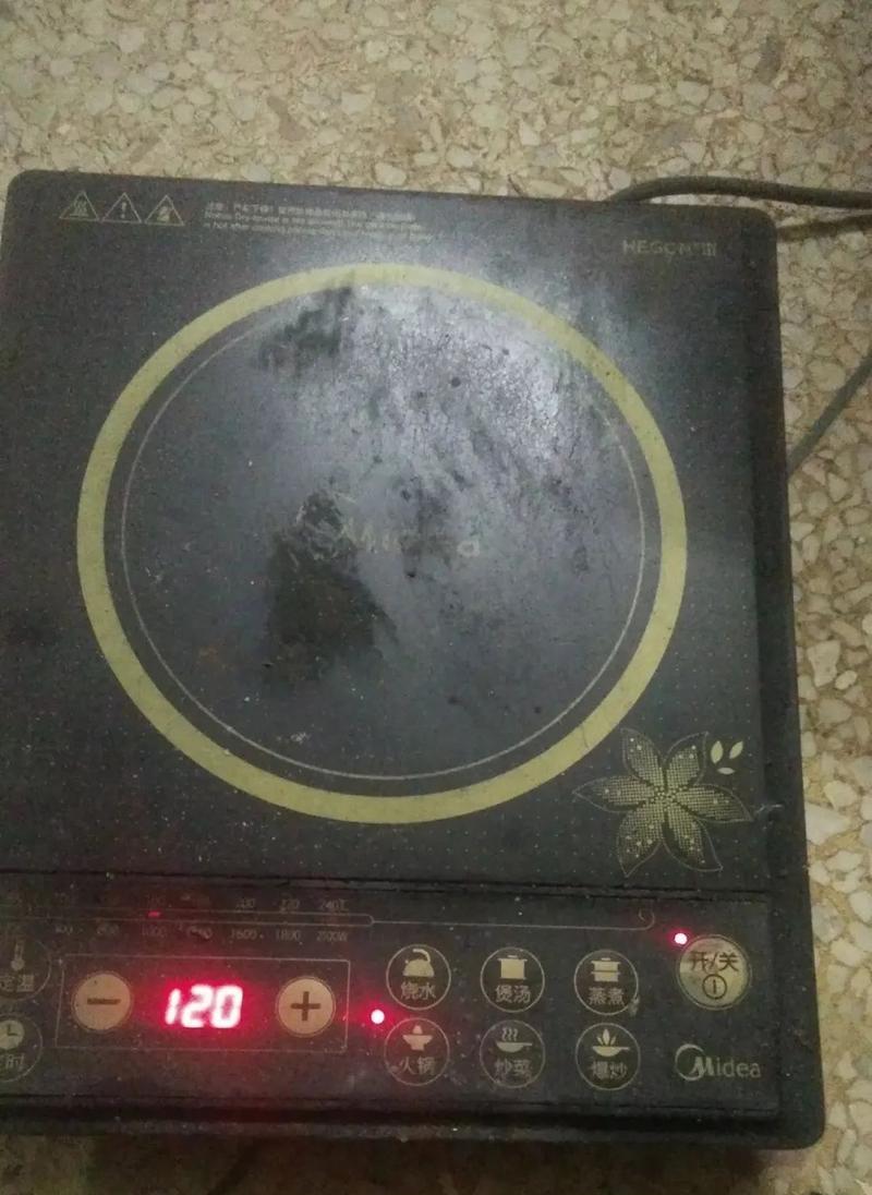 电磁炉无法触碰开机问题的解决方法（修复电磁炉触碰无效的步骤和技巧）  第3张