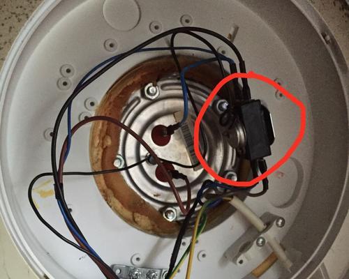 海尔热水器不通电的维修处理方法（解决海尔热水器不通电的实用技巧与注意事项）  第3张