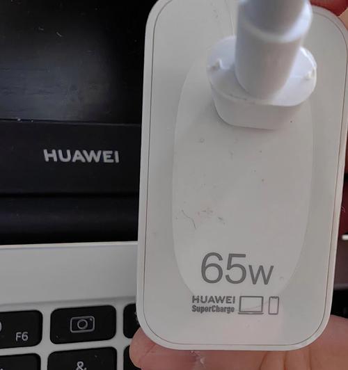 电脑上有手机充电线吗？如何正确充电？  第1张