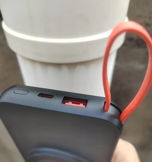 电脑客厅的移动电源是什么？移动电源的选择标准有哪些？  第3张