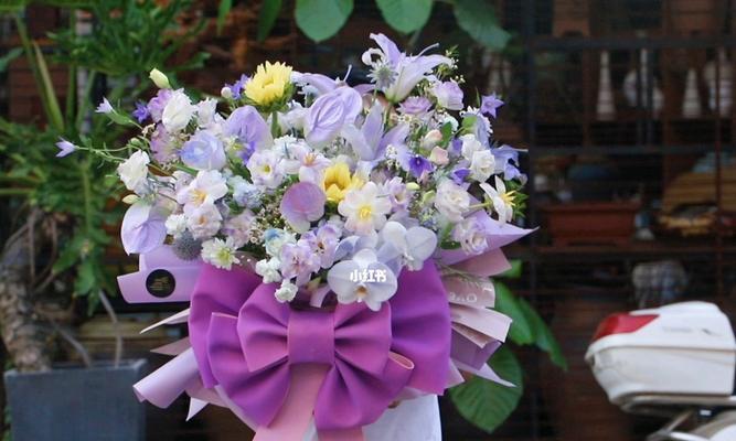 苹果手机壳鲜花紫色代表什么？紫色壳的含义是什么？  第2张